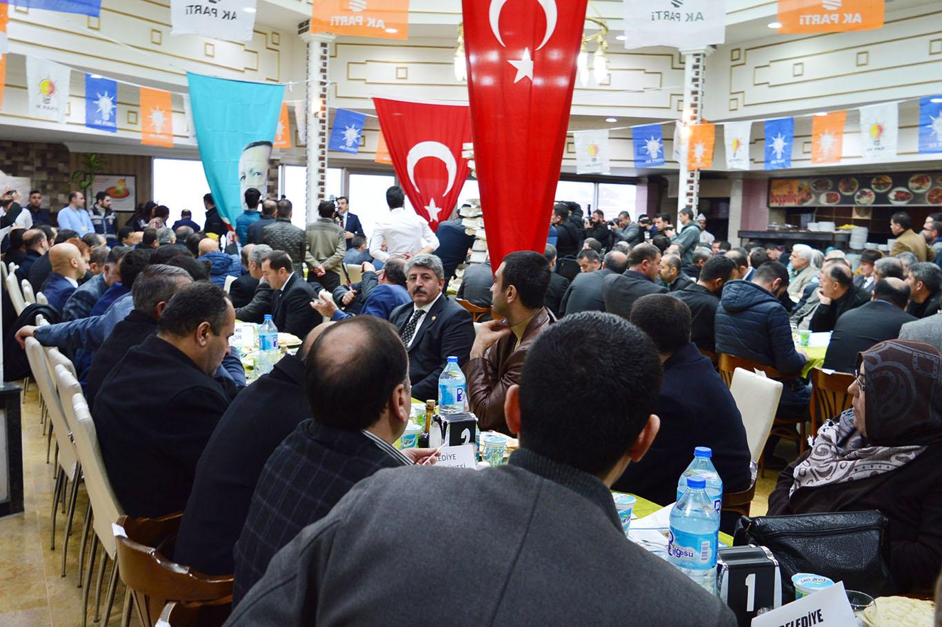 "28 Şubat 15 Temmuz darbe girişimi bu sistemin arızalarından meydana geldi" "28 Şubat 15 Temmuz darbe girişimi bu sistemin arızalarından meydana geldi"